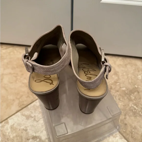 Sam Edelman grey suede open toe heels - Picture 5 of 7